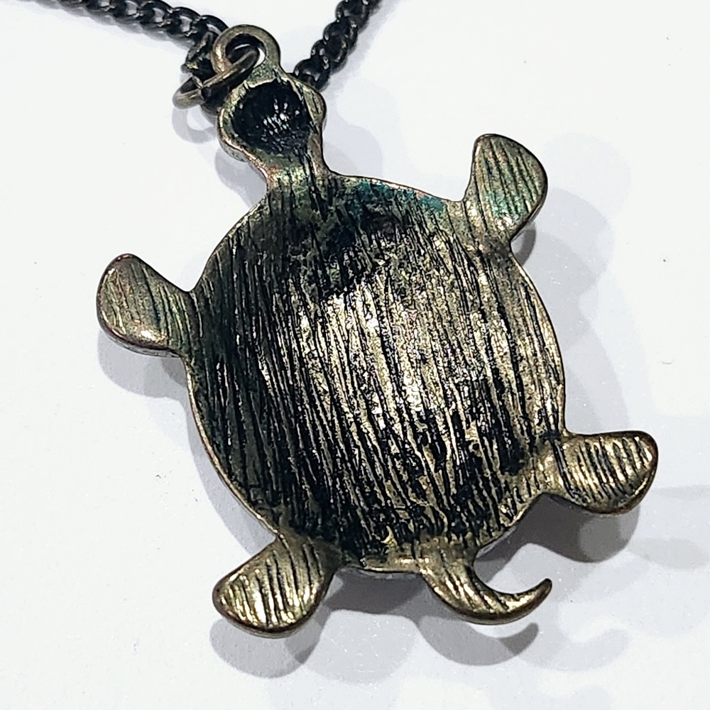 Rhinestone Turtle Pendant Necklace Fashion Jewelry - Picture 4 of 4